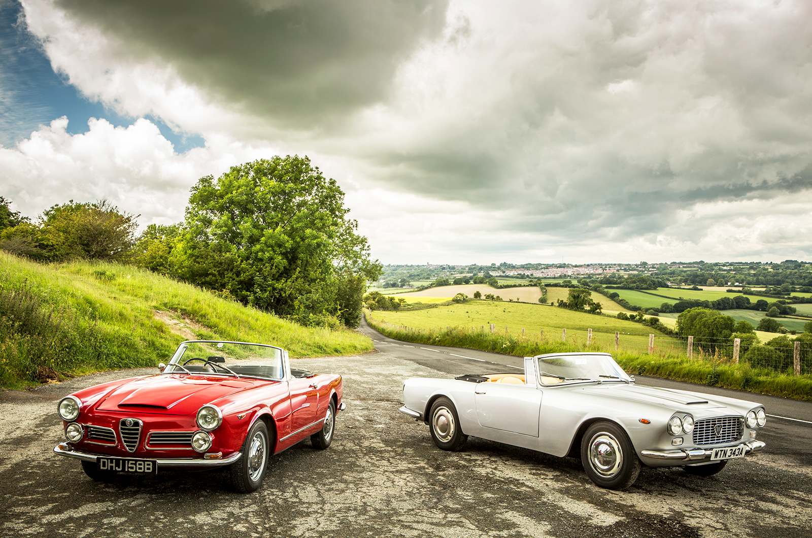 Classic & Sports Car – The art of Touring: Lancia Flaminia vs Alfa Romeo Spider