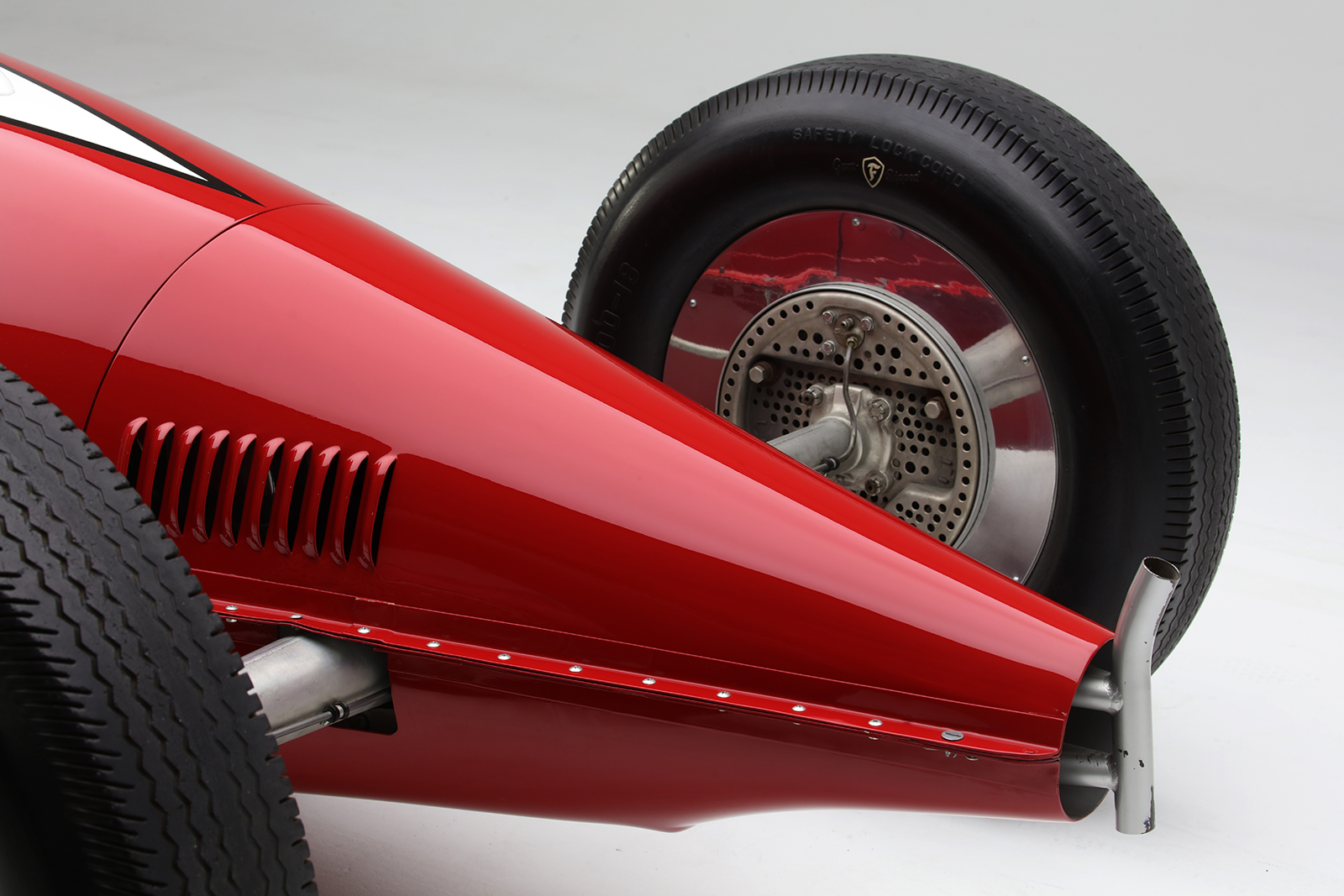 Classic & Sports Car – Meeting Alex Xydias and the iconic So-Cal Belly Tank Lakester