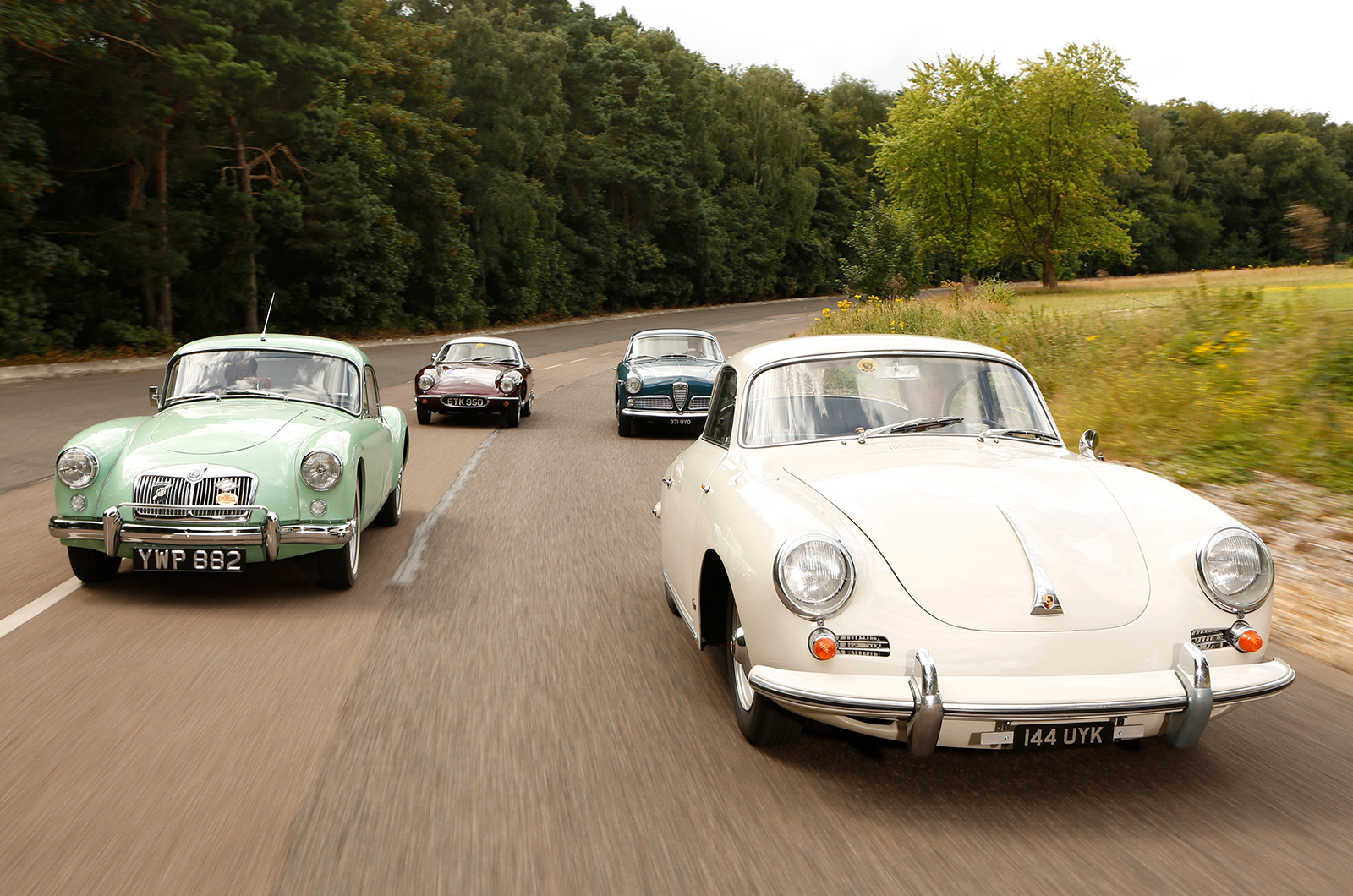 Classic & Sports Car – Little gems: Alfa Romeo vs MG vs Lotus vs Porsche