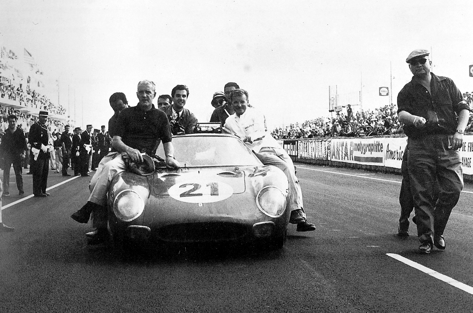 Classic & Sports Car – Ferrari at Le Mans