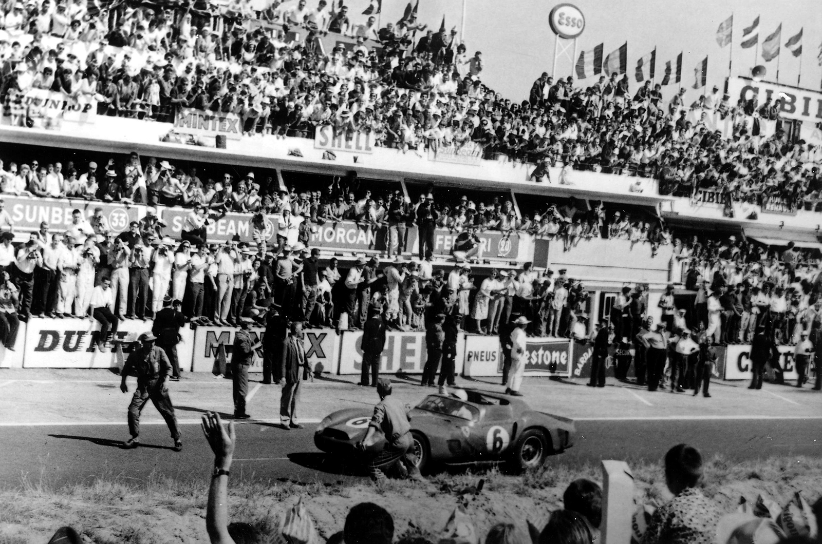 Classic & Sports Car – Ferrari at Le Mans