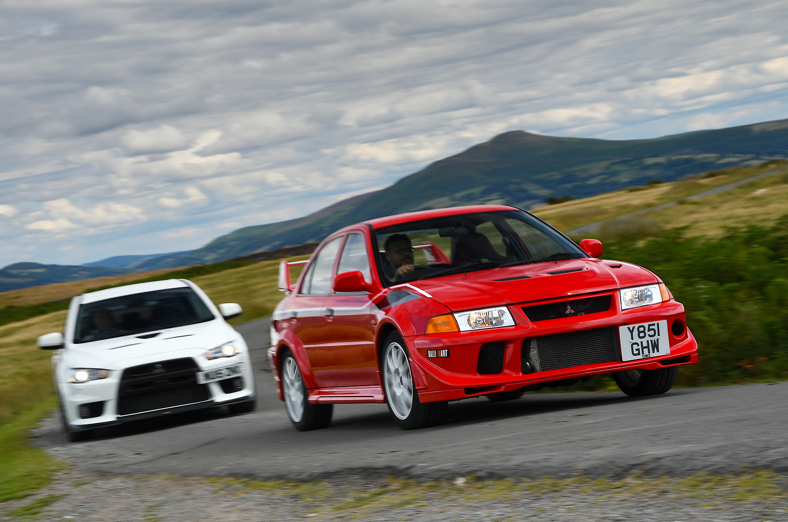 Classic & Sports Car – Signing off in style: Mitsubishi Lancer Evolution VI vs Evolution X