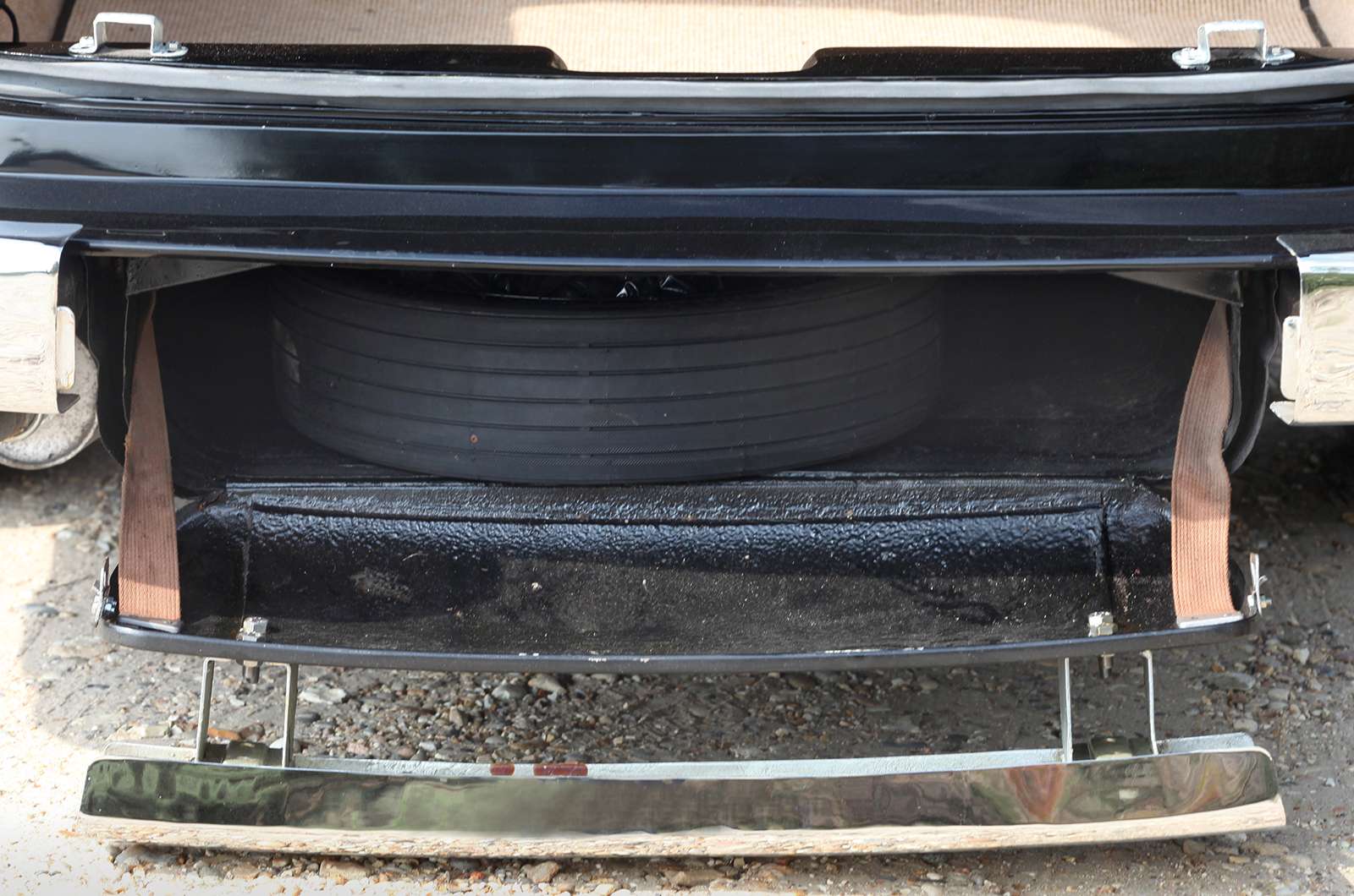 Classic & Sports Car – Some diamonds aren’t forever: Borgward Hansa 2400 Pullman