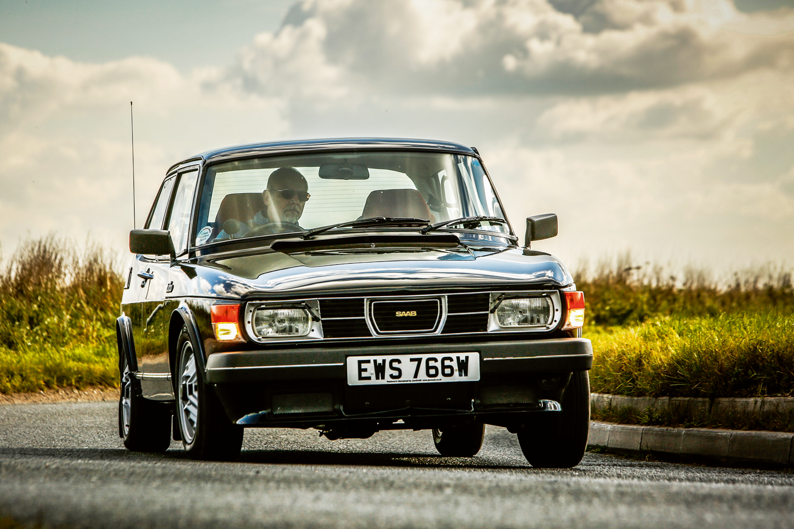 Classic & Sports Car – Wild bunch: Saab 99 vs Porsche 911 vs BMW 2002