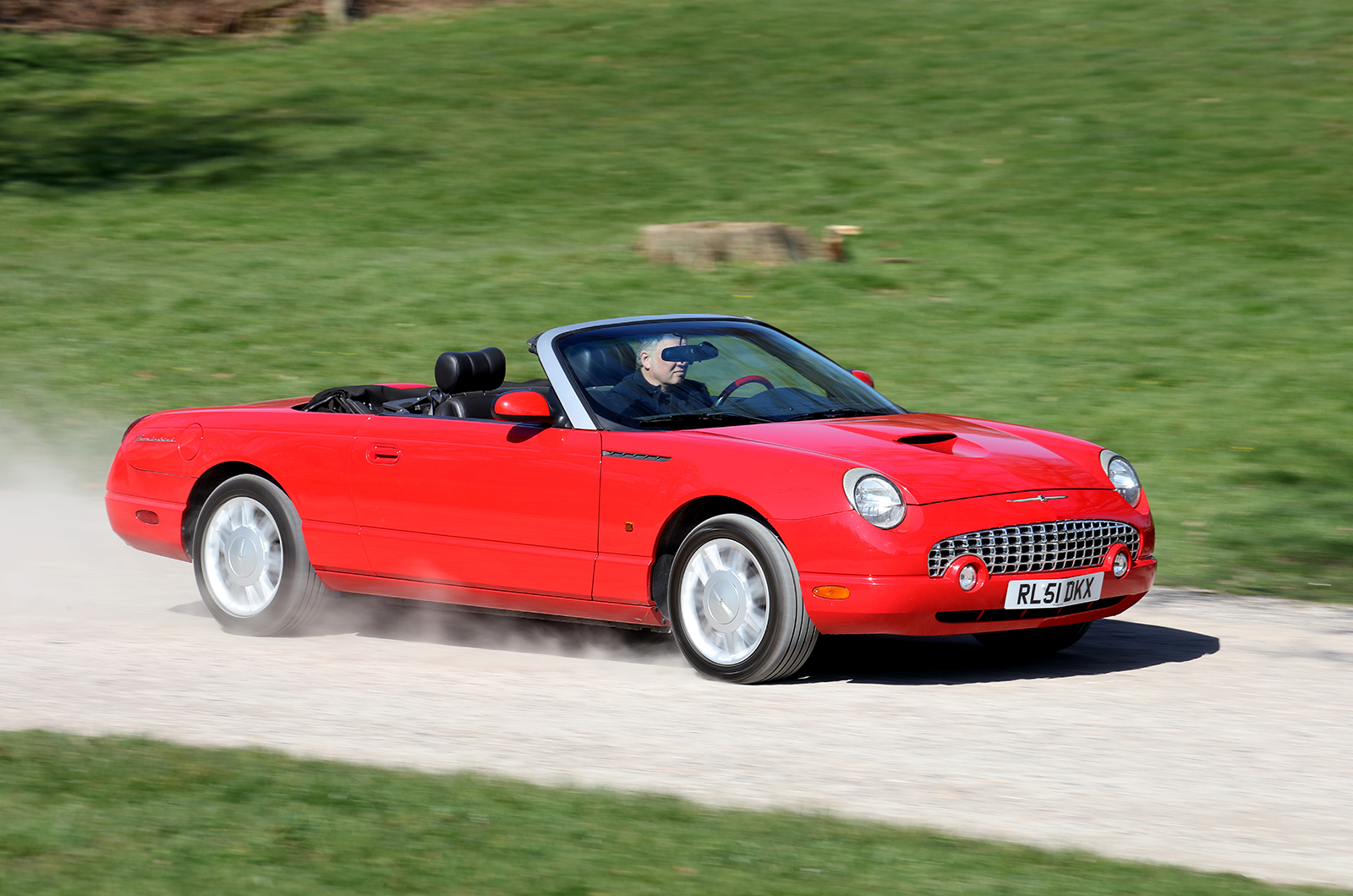 Classic & Sports Car – Is the reborn Ford Thunderbird really that bad?