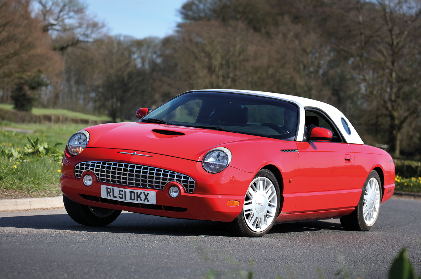 Classic & Sports Car – Is the reborn Ford Thunderbird really that bad?