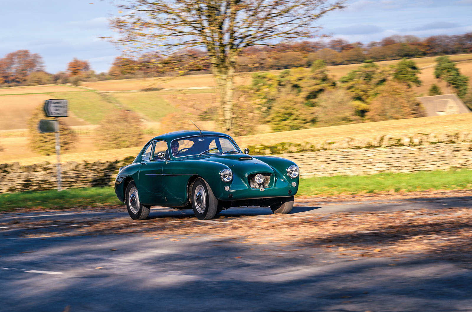 Classic & Sports Car – Grand tourer supertest: AC Aceca vs Aston Martin DB2 Vantage vs Bristol 404 vs Lancia Aurelia B20 GT