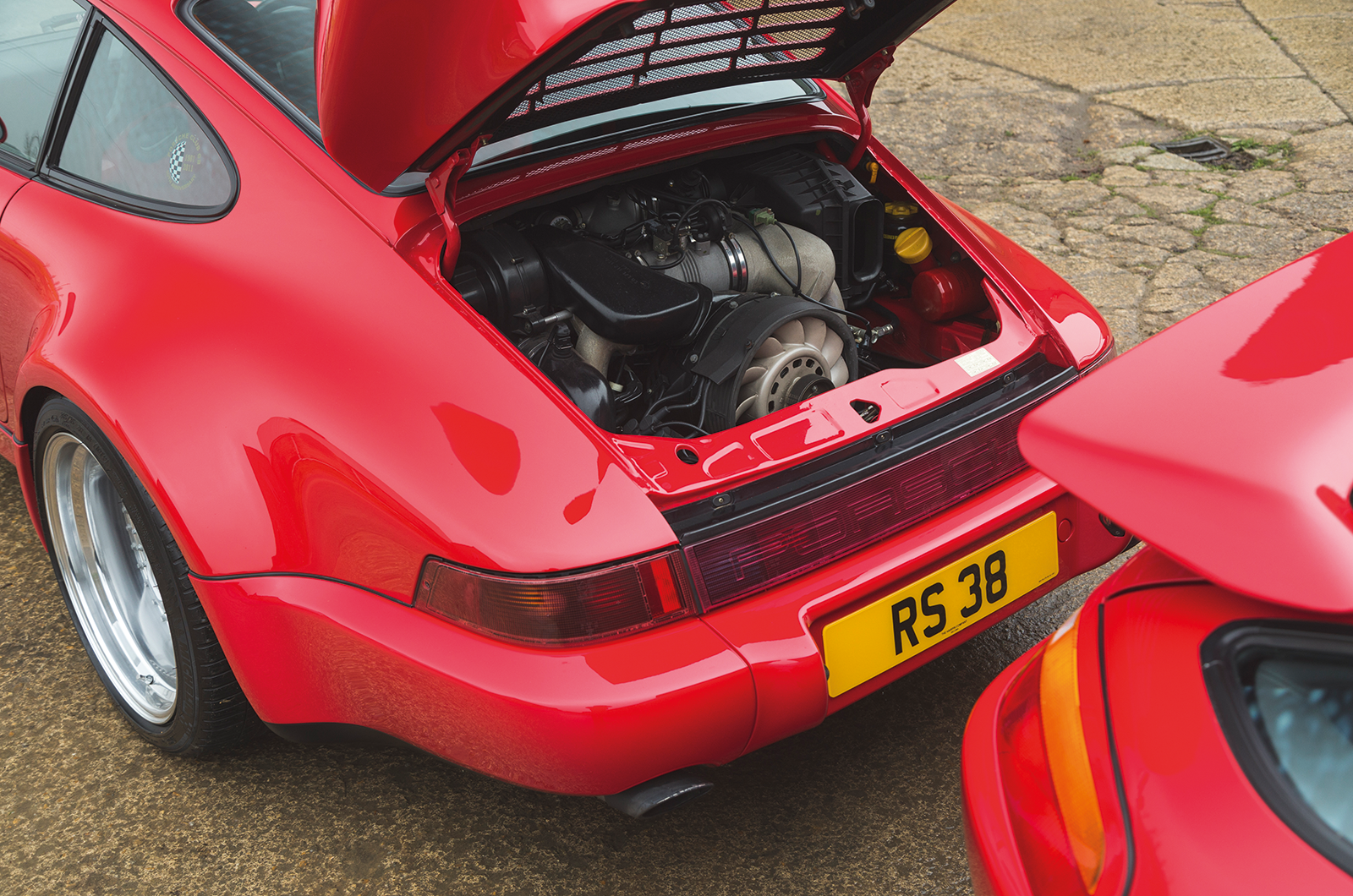 Classic & Sports Car – Porsche dream machines: 911 RS 3.8 vs 928 GTS