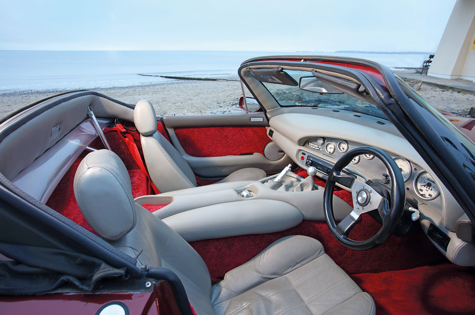 Classic & Sports Car – Roll of thunder: TVR 350i vs TVR Chimaera 400