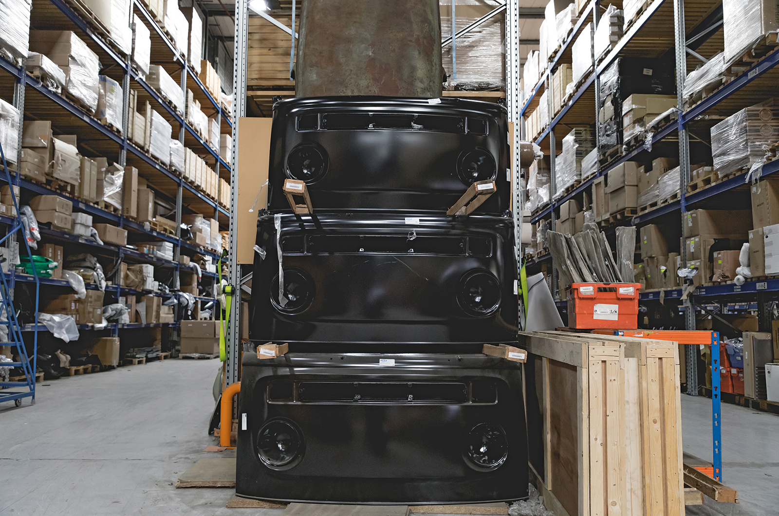 Classic & Sports Car – The specialist: Heritage Parts Centre