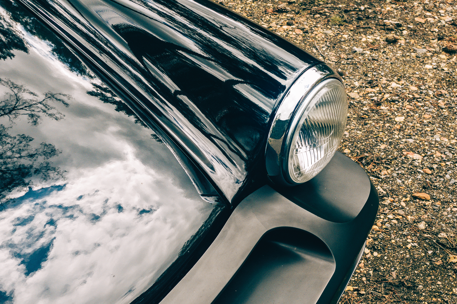 Classic & Sports Car – Shared heart: MG Midget 1500 vs Triumph Spitfire 1500