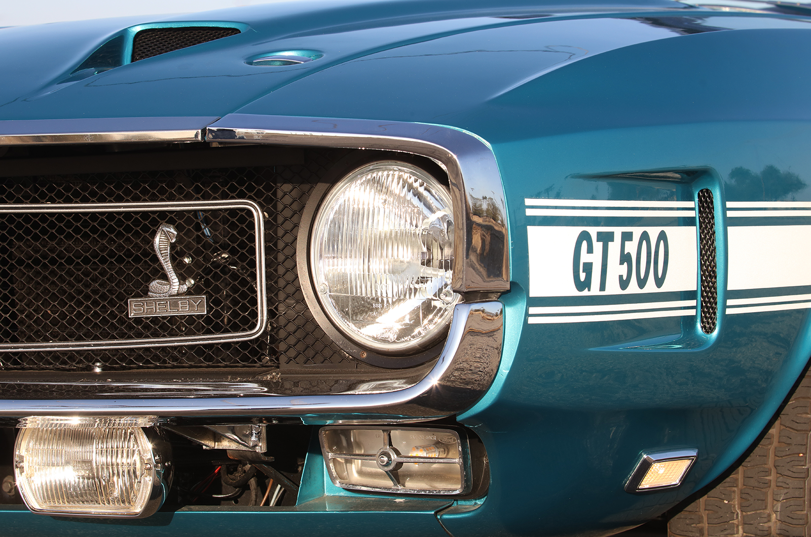 Classic & Sports Car – Muscle-car shoot-out: Chevrolet Camaro SS 396 Indy Pace Car vs Shelby GT500 Cobra Jet