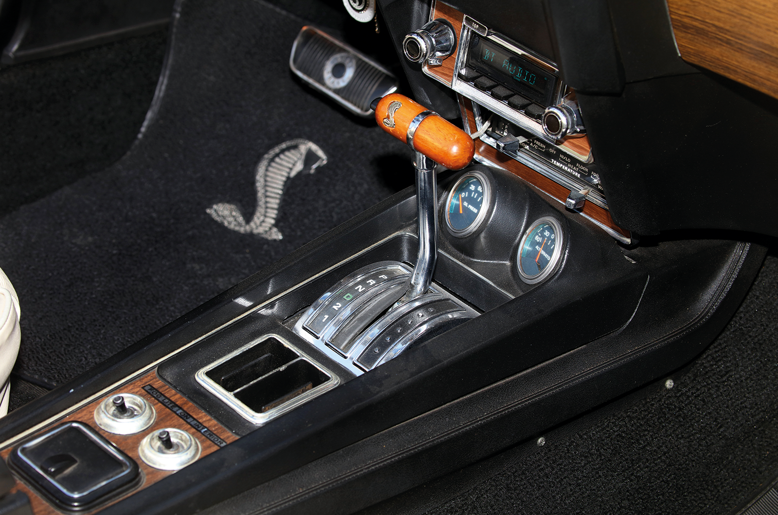 Classic & Sports Car – Muscle-car shoot-out: Chevrolet Camaro SS 396 Indy Pace Car vs Shelby GT500 Cobra Jet