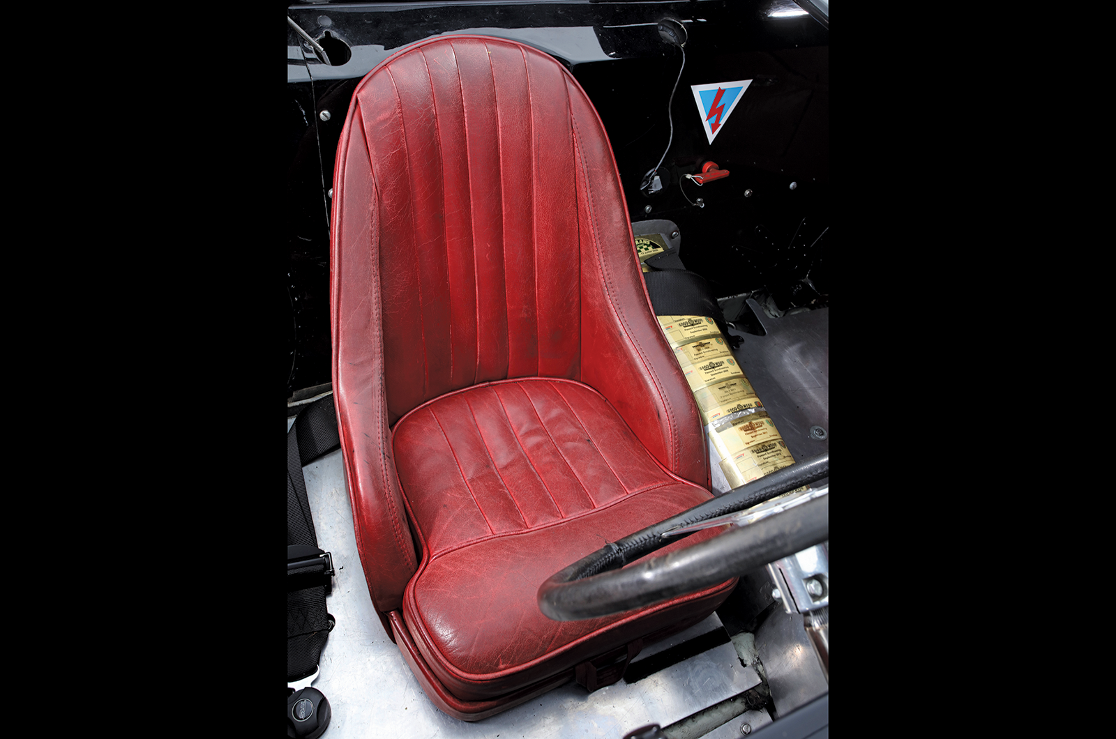 Classic & Sports Car – Aston Martin DB3: foundation for success