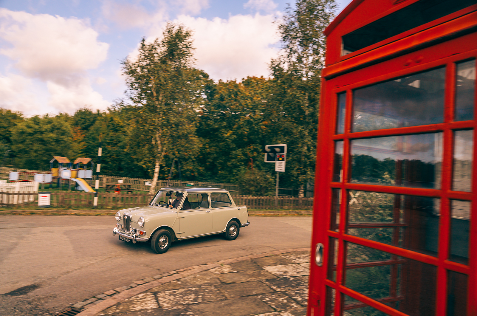 Classic & Sports Car – Wolseley Hornet vs Citroën Bijou: compacts with class