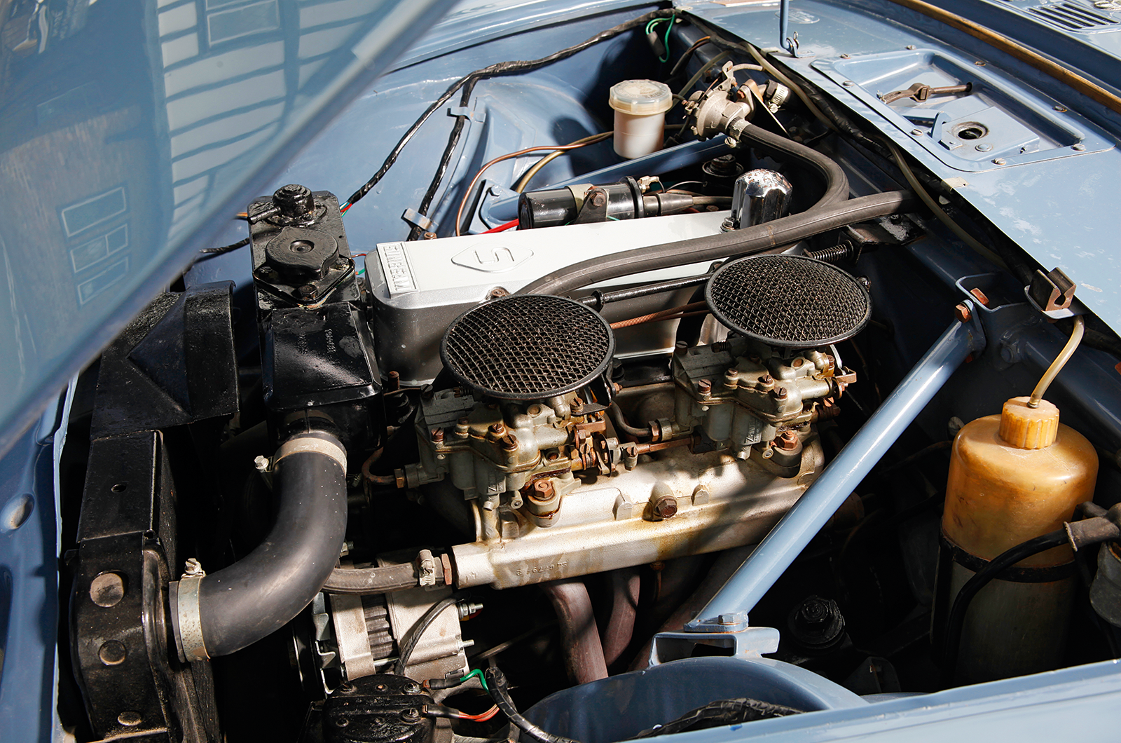 Classic & Sports Car – Driving the original James Bond car, a Sunbeam Alpine