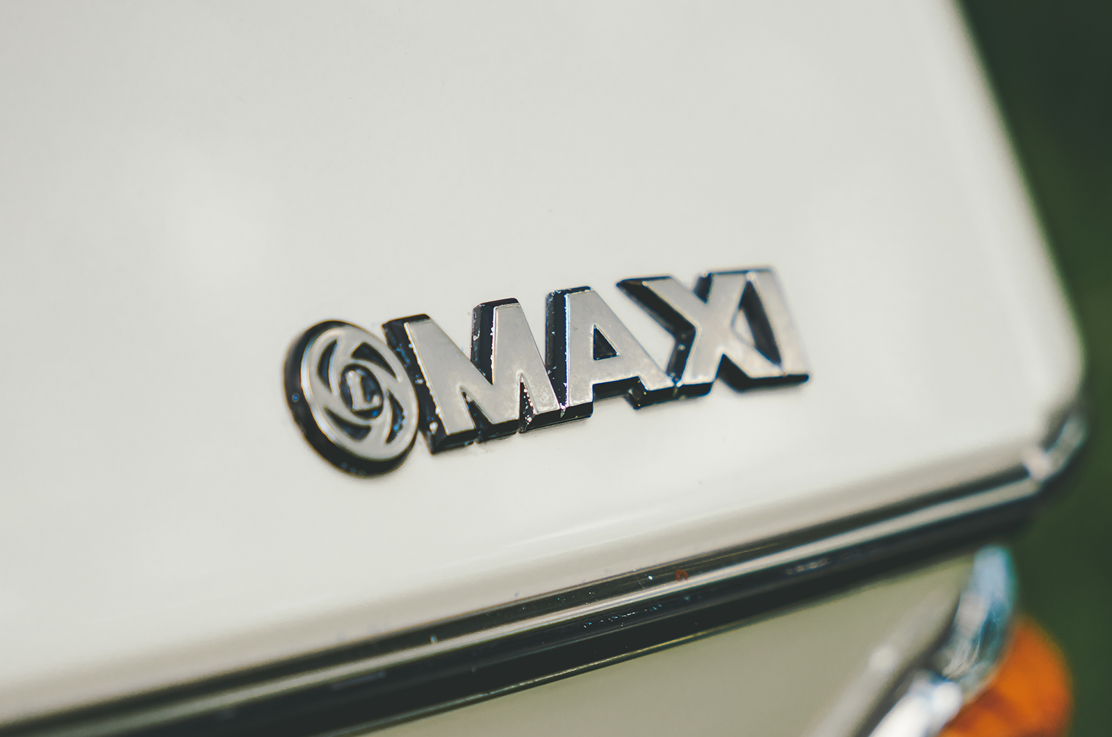 Classic & Sports Car – Cross-channel clash: Renault 16 vs Austin Maxi