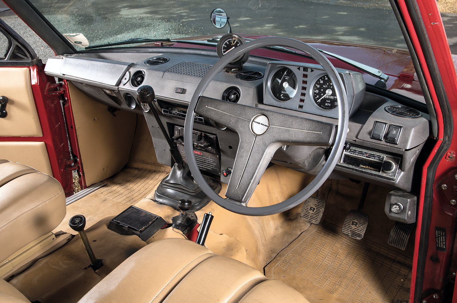 Classic & Sports Car – Flat-out in a unique rally Range Rover