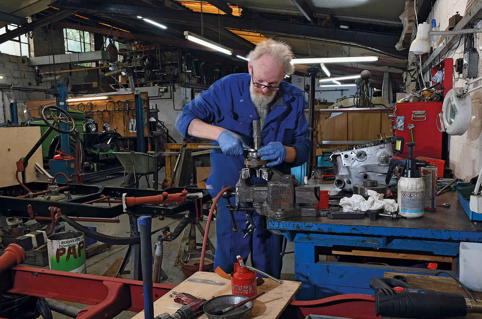 Classic & Sports Car – The specialist: IS Polson