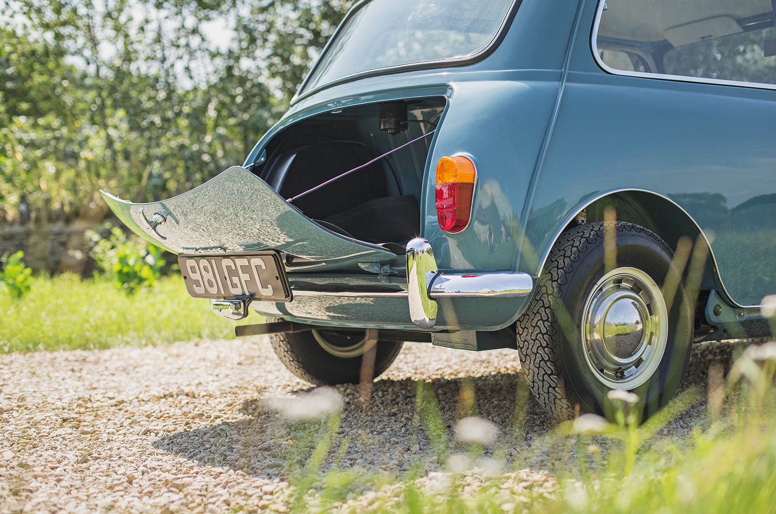 Classic & Sports Car – The story of a very special classic Mini