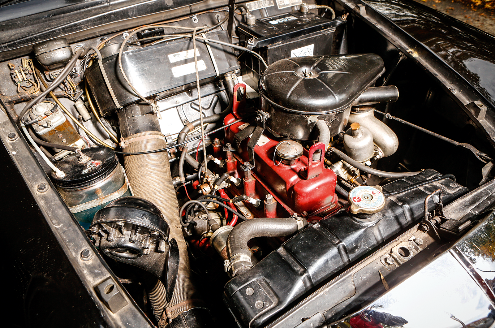 Classic & Sports Car – Quality street: Riley One-Point-Five vs Lancia Appia