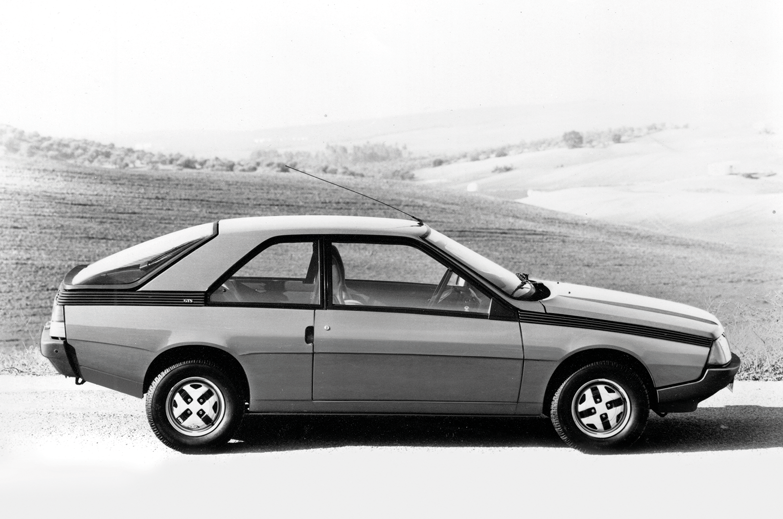 Classic & Sports Car – Remembering Robert Opron