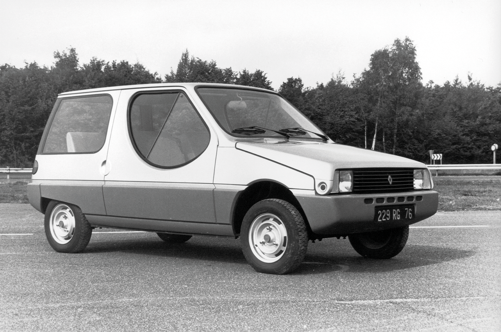 Classic & Sports Car – Remembering Robert Opron