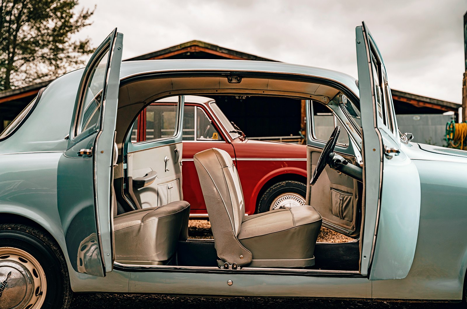 Classic & Sports Car – Compact quality: Neckar Europa vs Lancia Appia vs Auto Union 1000S vs Saab 96