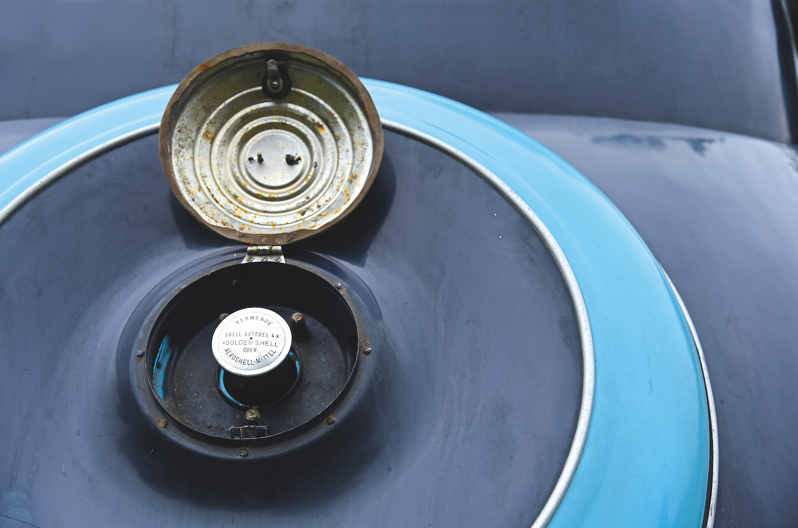 Classic & Sports Car - Raising the Saloon Bar