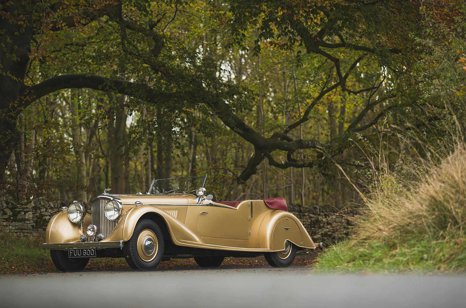 Classic & Sports Car – Golden years: driving a special Derby Bentley
