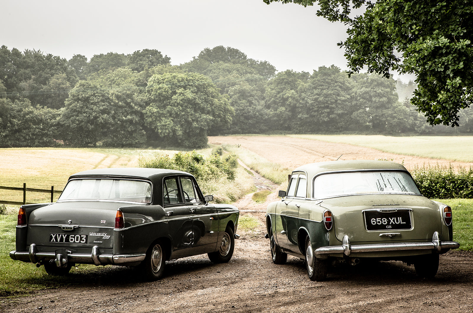 Classic & Sports Car – The battle for middle England: Rover 3-Litre vs Wolseley 6/99