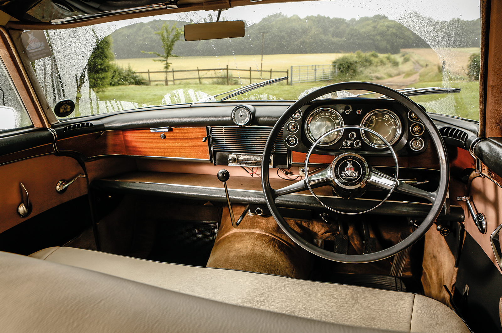 Classic & Sports Car – The battle for middle England: Rover 3-Litre vs Wolseley 6/99