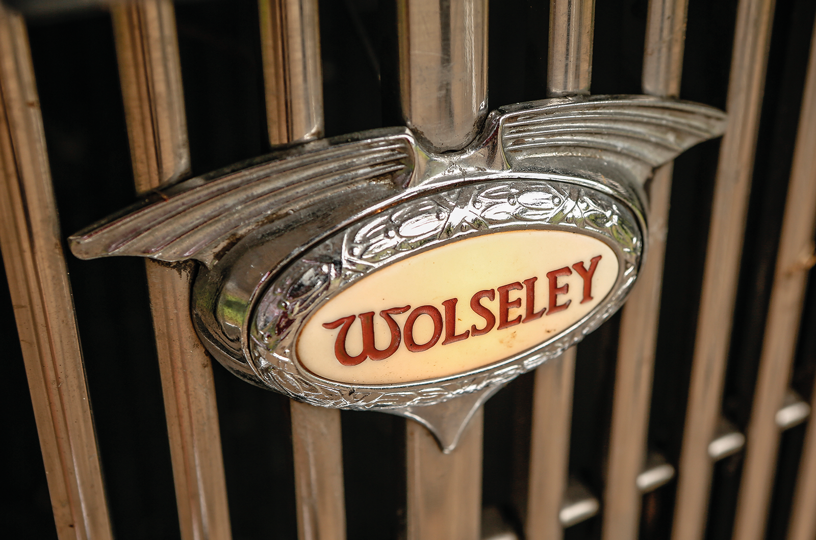 Classic & Sports Car – The battle for middle England: Rover 3-Litre vs Wolseley 6/99