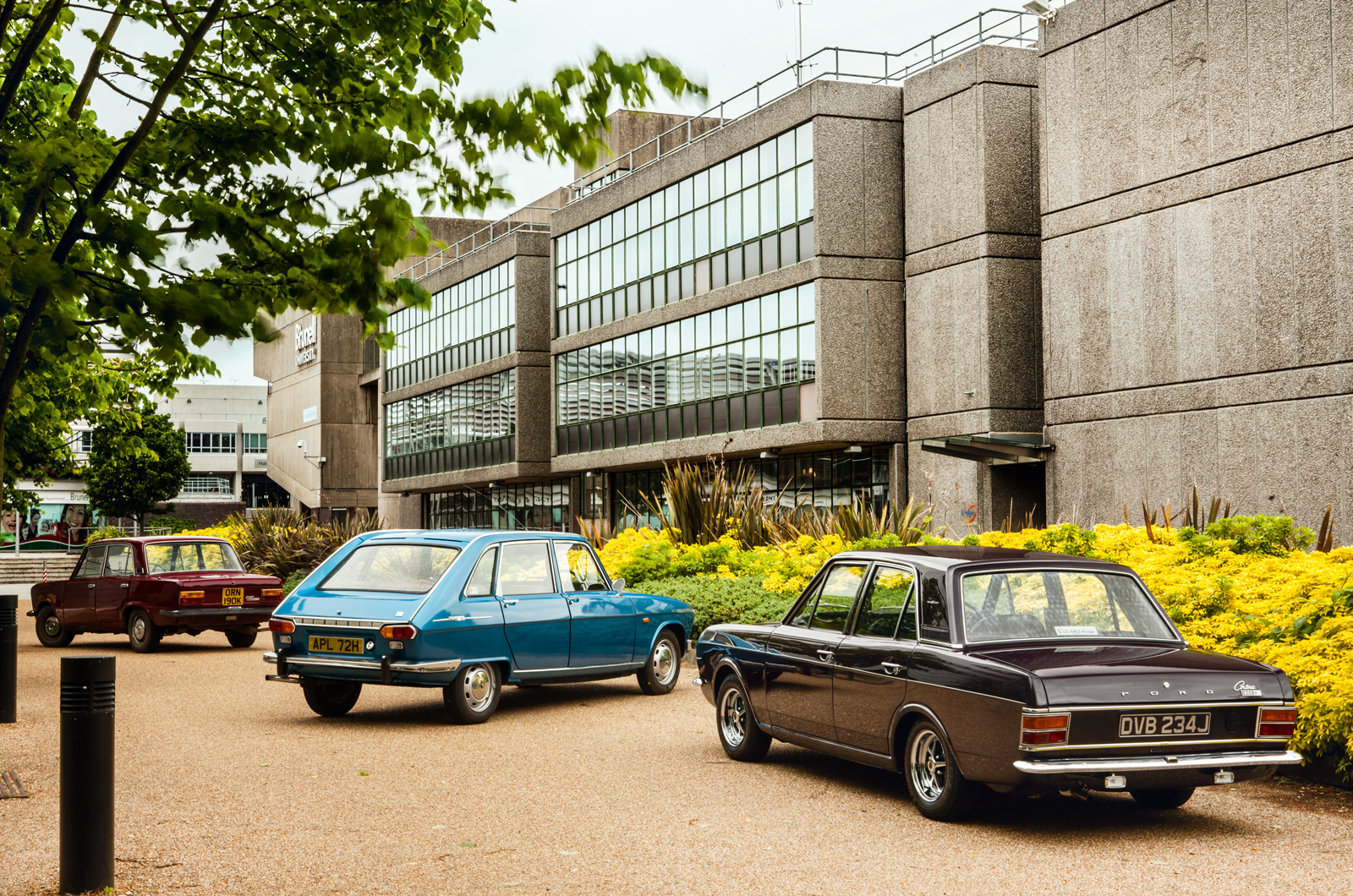 Classic & Sports Car - Perks of the job: Ford Cortina 1600E vs Renault 16TS vs Fiat 125S