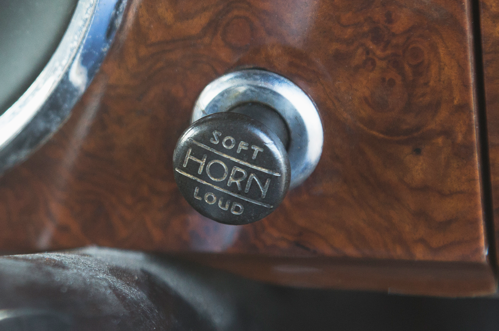 Classic & Sports Car - Driving Lagonda's peerless V12