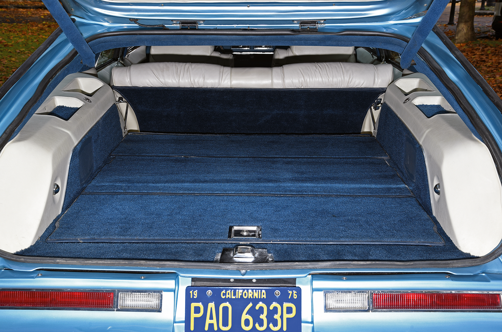 Classic & Sports Car – The wagon prince: Cadillac Castilian Fleetwood Estate Wagon