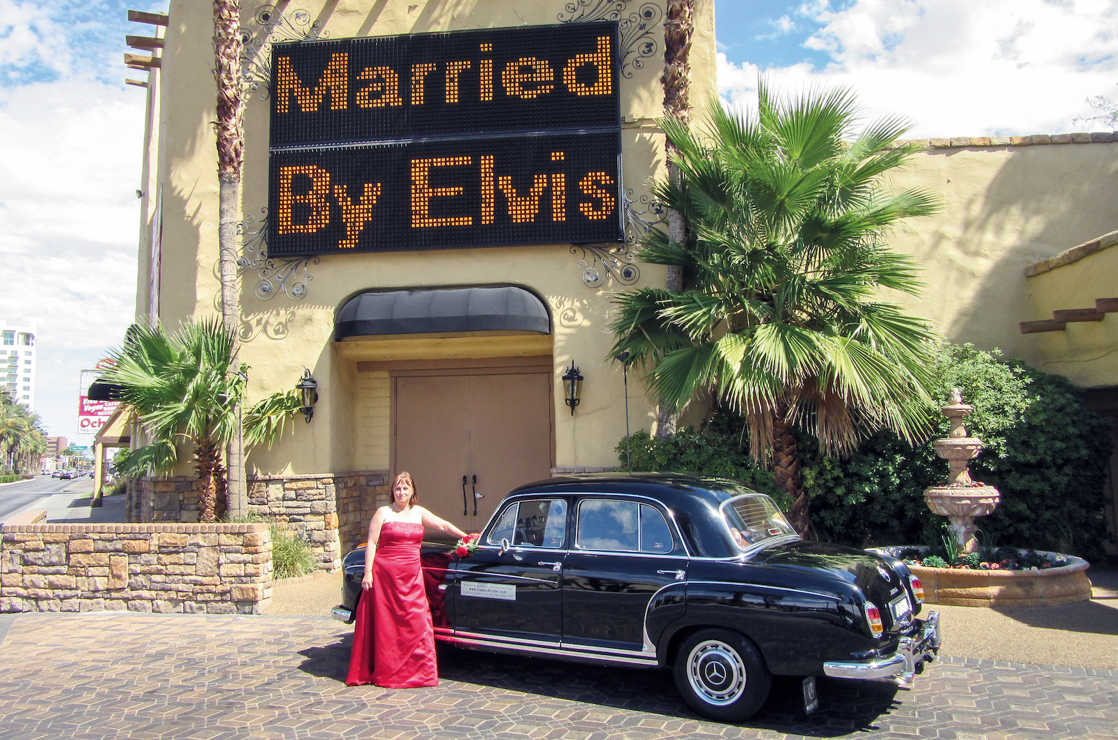 Classic & Sports Car - A global phenomenon - The Mercedes Ponton 220S 