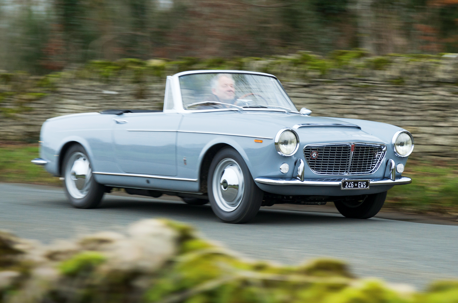 Pretty little things: Alfa Romeo Giulia Spider Veloce vs Fiat-Osca 1500S Cabriolet