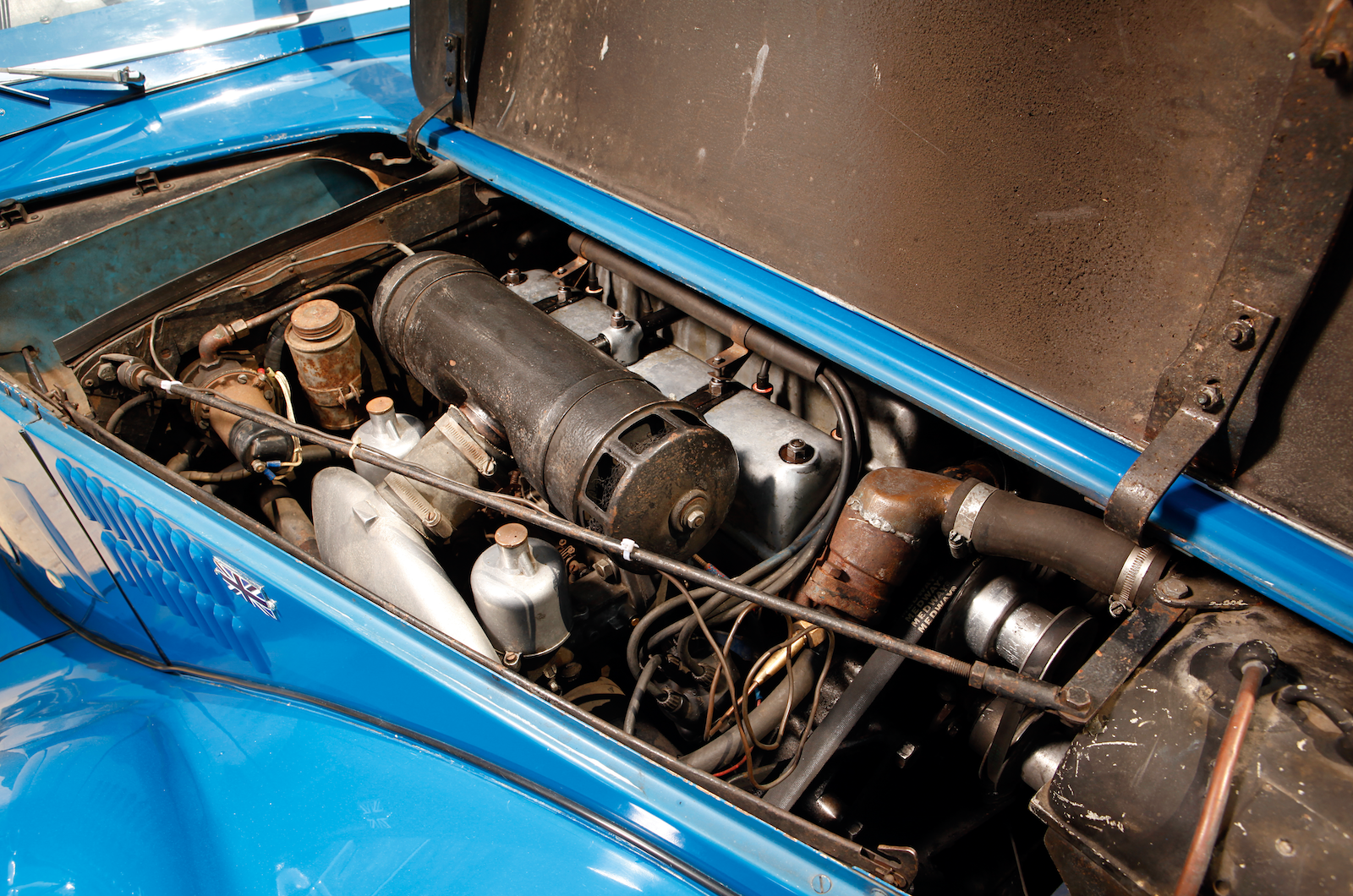 Classic & Sports Car - Missing the mark in style: Austin A90 Atlantic vs Riley RMC