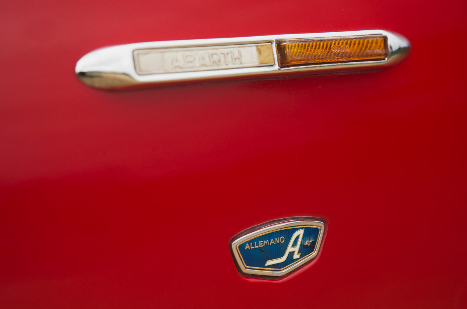 Classic & Sports Car – Abarth 2200 Spider: on a softer note