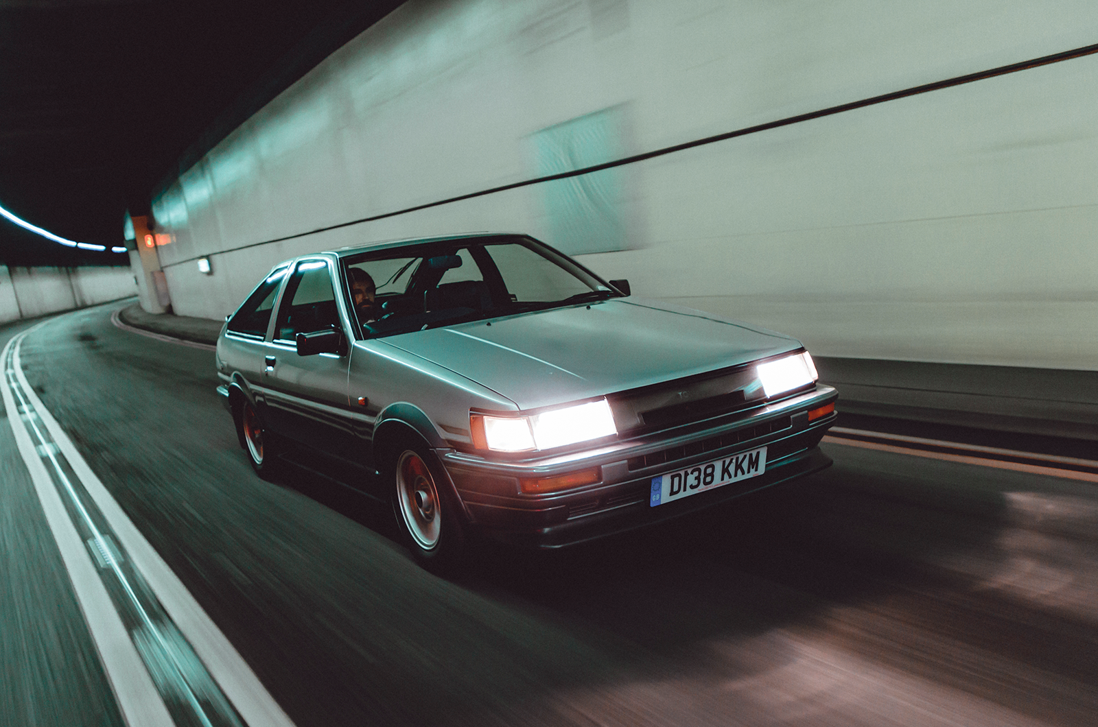 Classic & Sports Car – Thunder & lightning: Toyota Corolla AE86