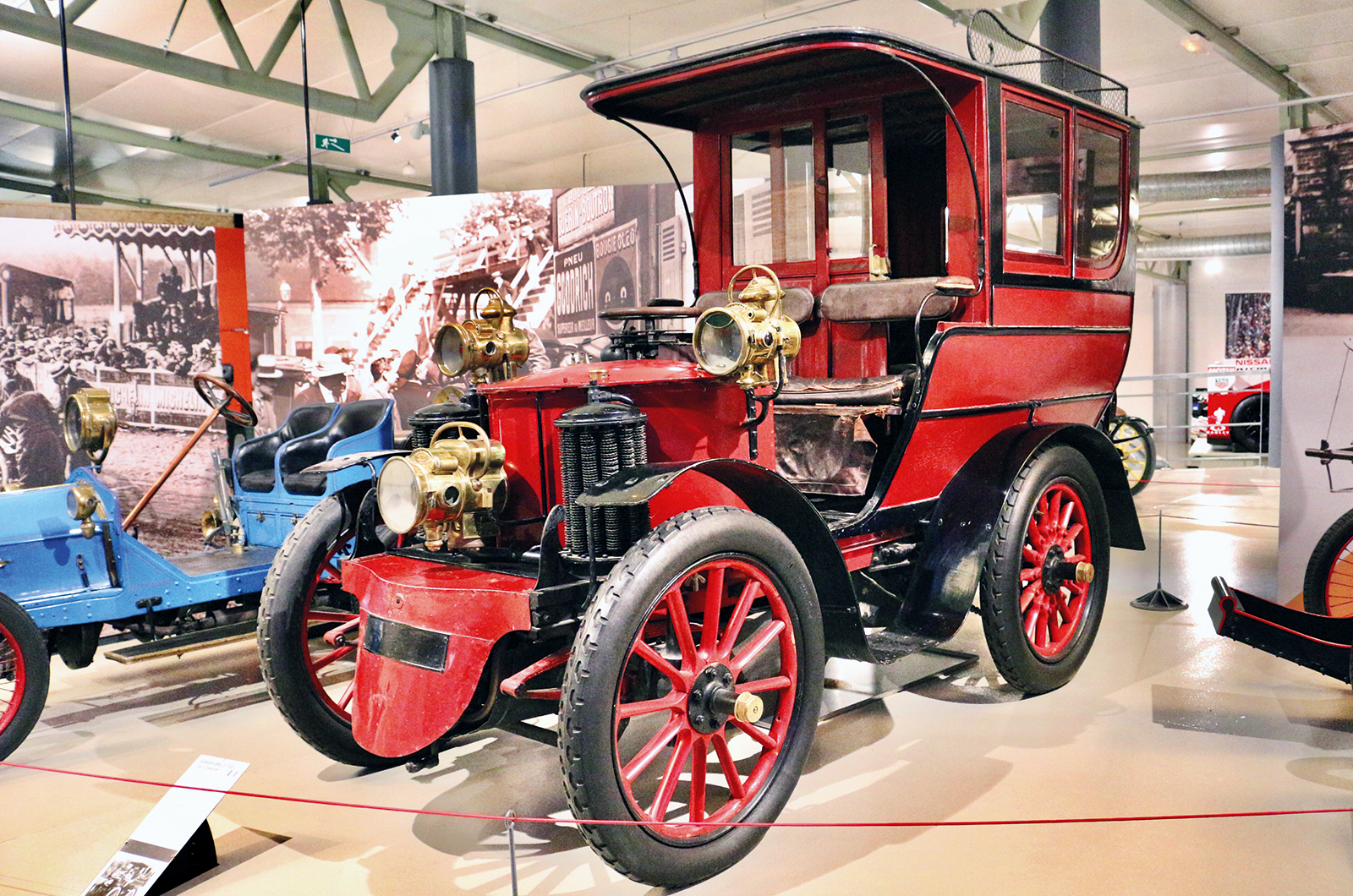 Classic & Sports Car – Classic shrine: 24 Hours of Le Mans Museum