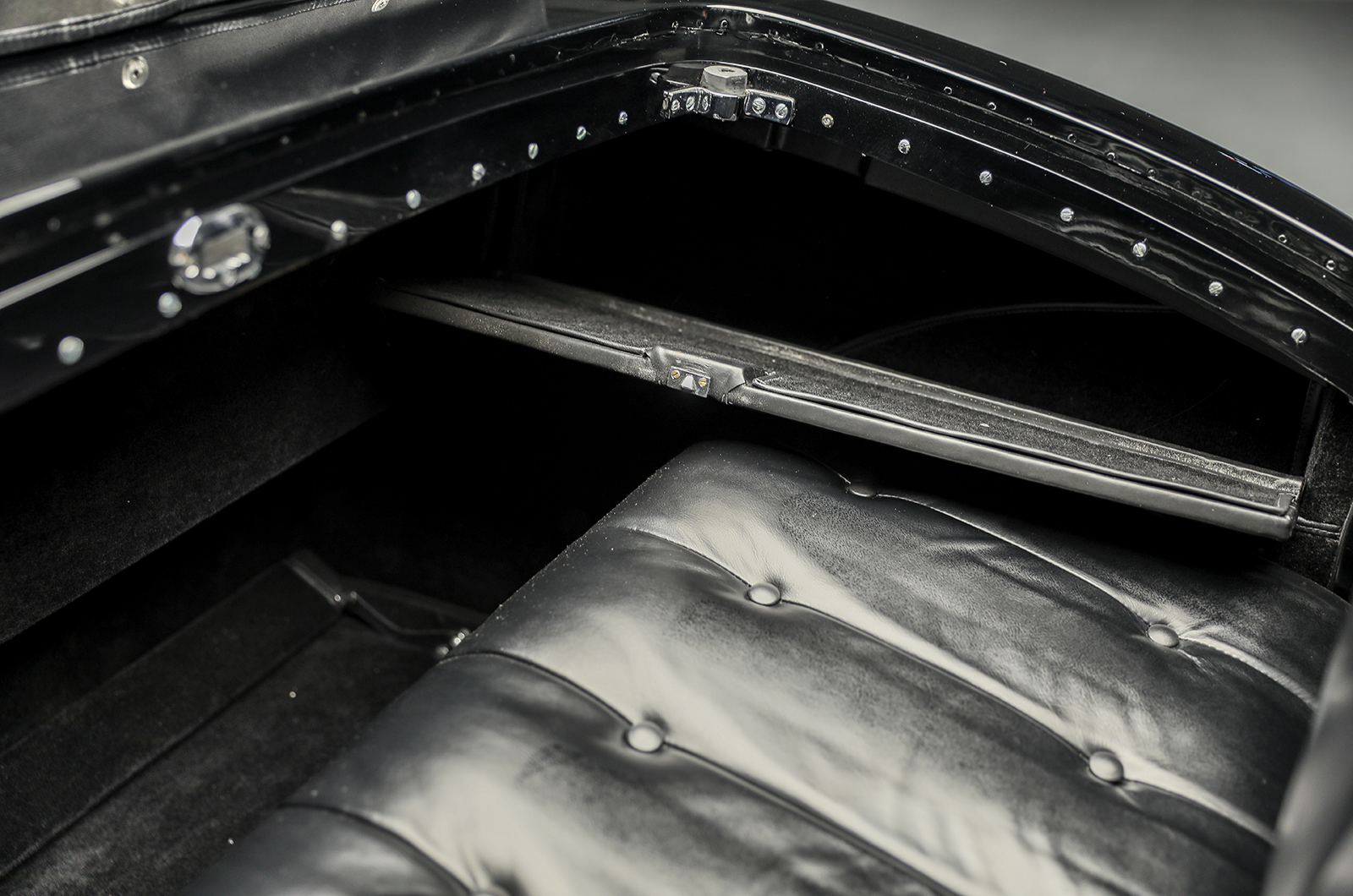 Classic & Sports Car - Chrysler Imperial: the great impression