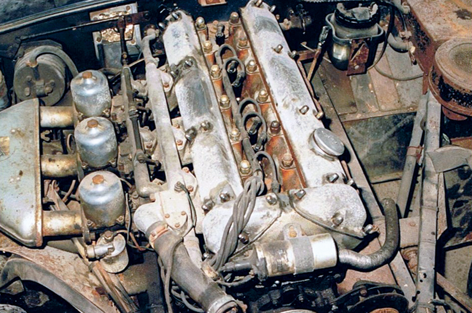 Classic & Sports Car - Jaguar E-type: a quest for perfection