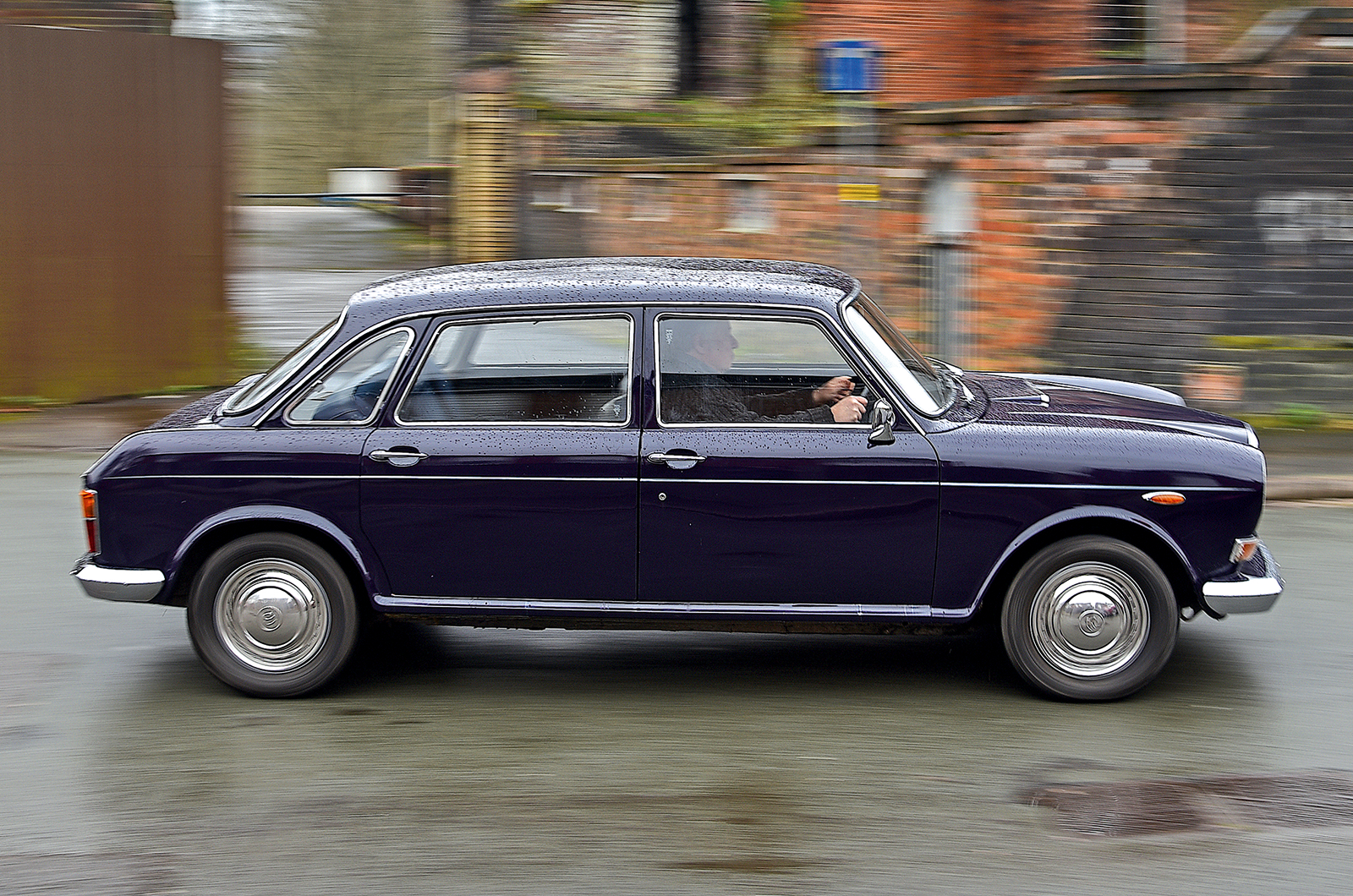 Classic & Sports Car - Austin 3 Litre vs Wolseley Six: affordable luxury