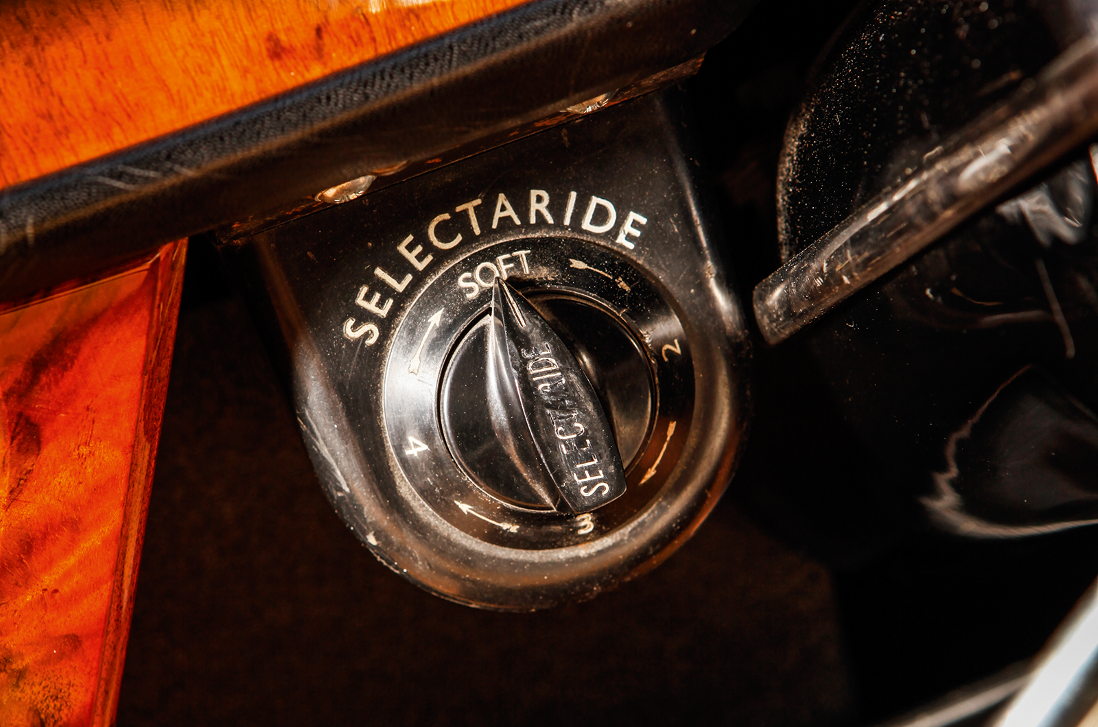 Classic & Sports Car - Humber Imperial vs Vanden Plas Princess 4 Litre R: to the manor borne