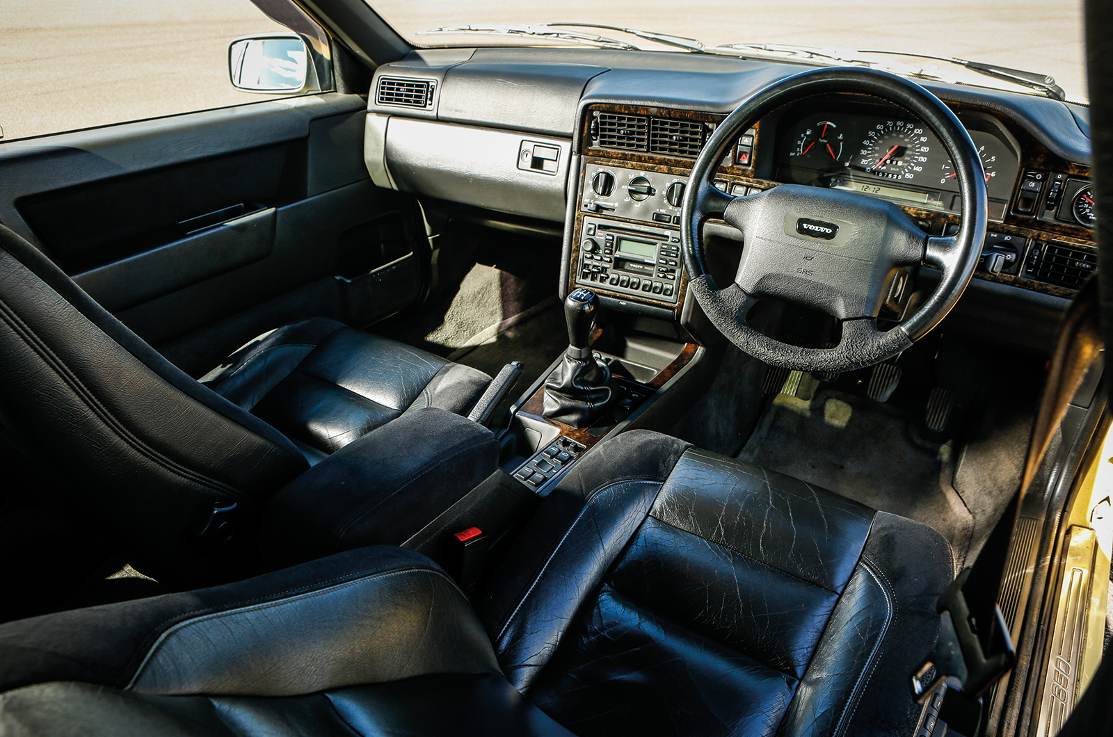 Classic & Sports Car - Race ready: Alfa Romeo 155 TS Silverstone vs Volvo 850 T-5R vs BMW 318iS