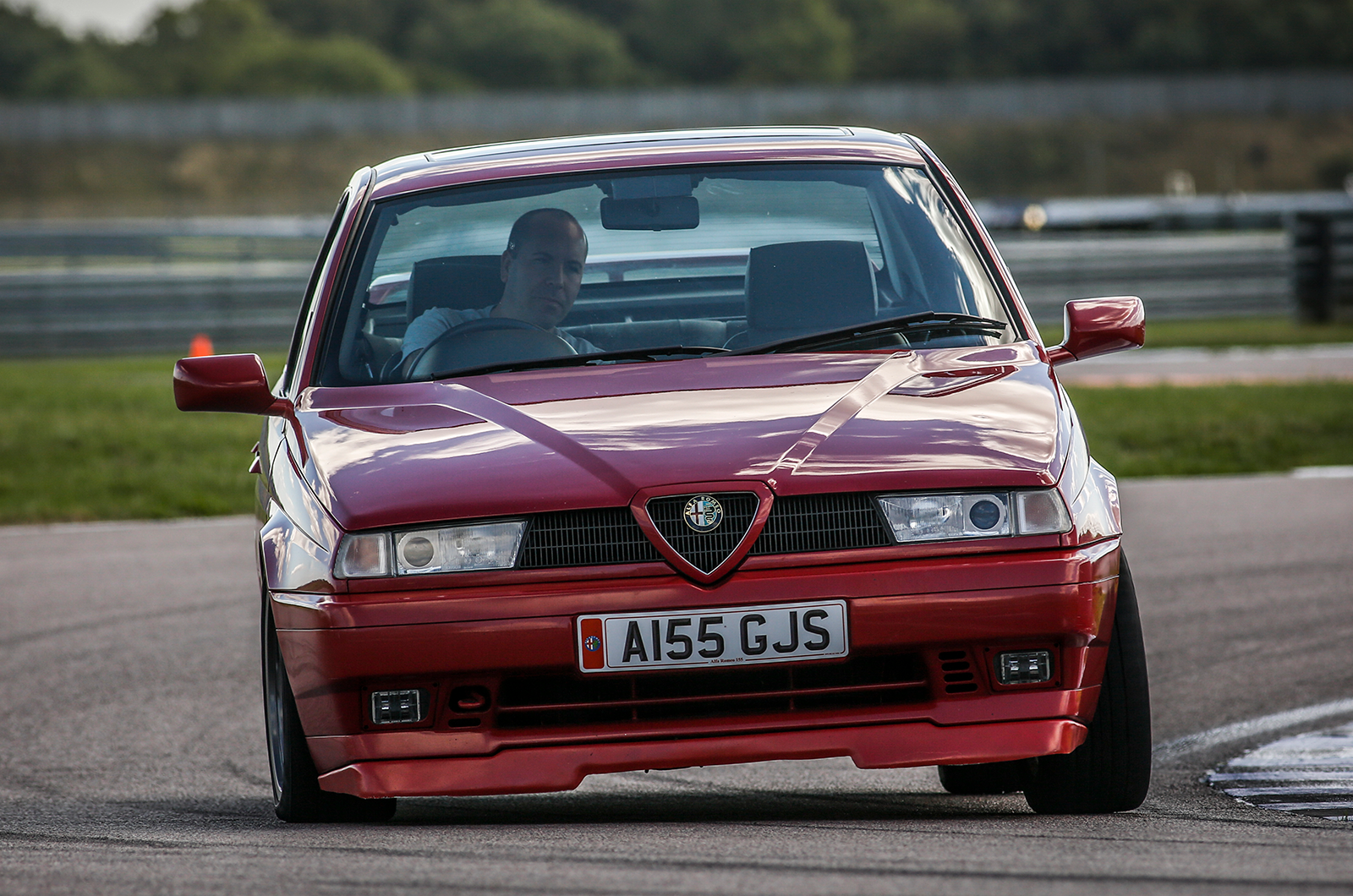 Classic & Sports Car - Race ready: Alfa Romeo 155 TS Silverstone vs Volvo 850 T-5R vs BMW 318iS