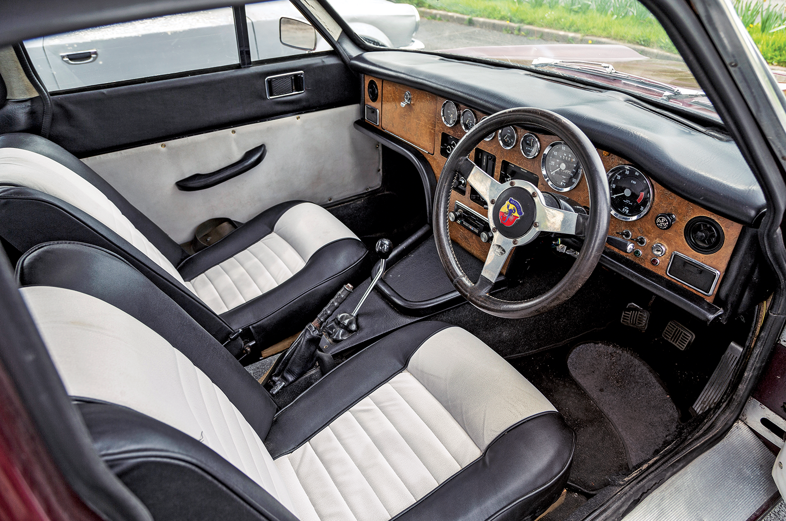 Classic & Sports Car - Gilbern Genie and Invader: Welsh warriors