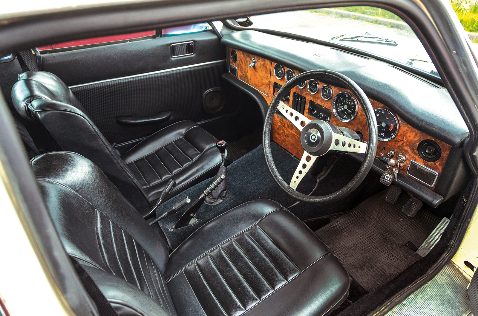 Classic & Sports Car - Gilbern Genie and Invader: Welsh warriors